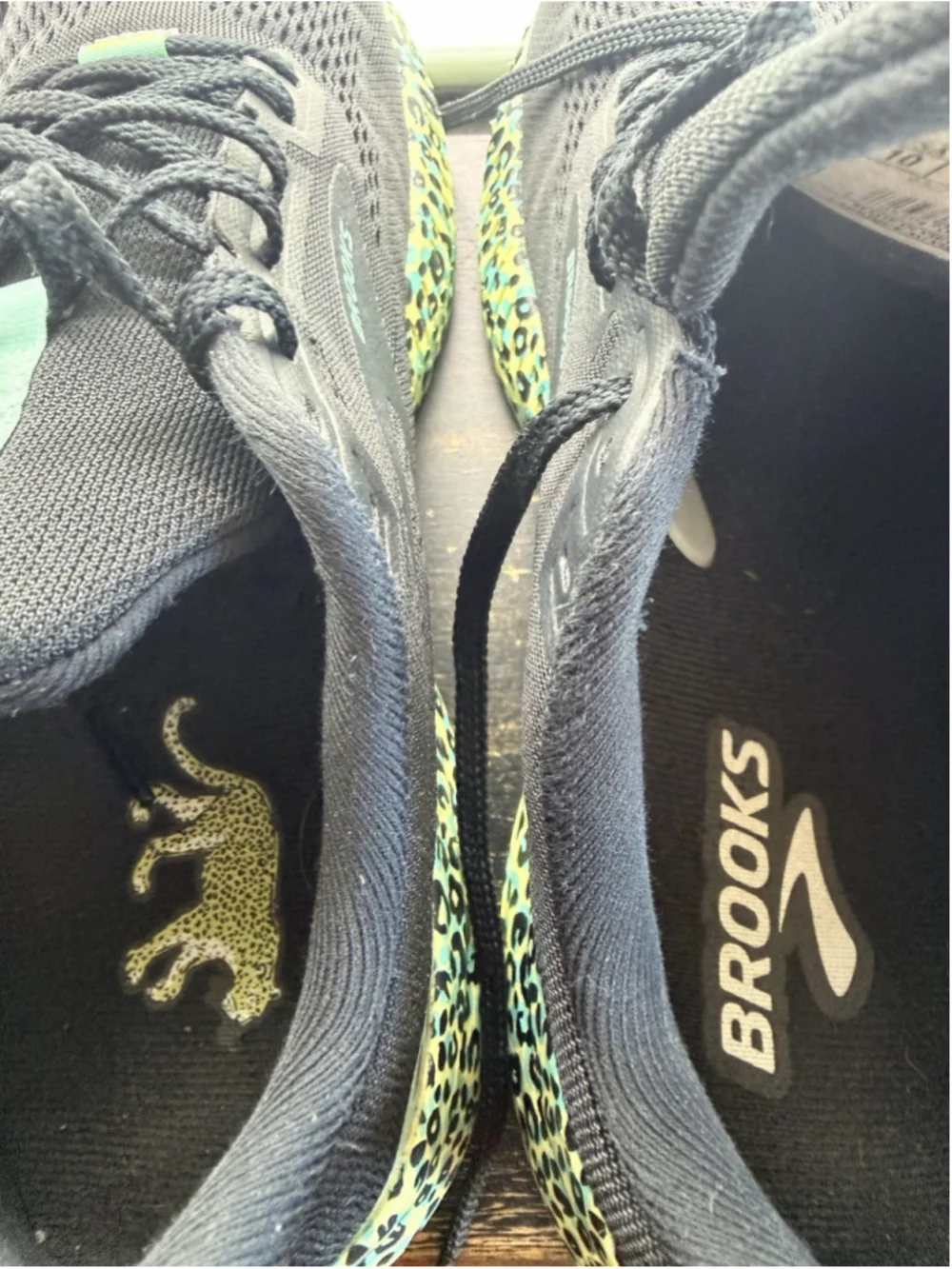 Brooks Launch 8 Electric Cheetah Women’s Size 10 Black Green Running Shoes
